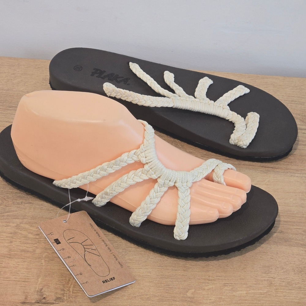 Plaka Relief Pearl Braided Rope Sandals Womens Size 10 Flip Flops Ivory boho NEW